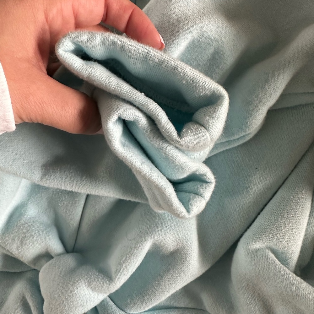 Sweatshirt bundle - Picture 5 of 7